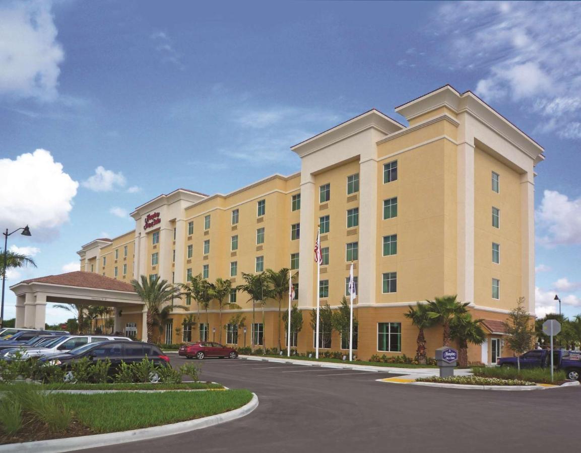 Hampton Inn & Suites Homestead Miami South Exterior photo